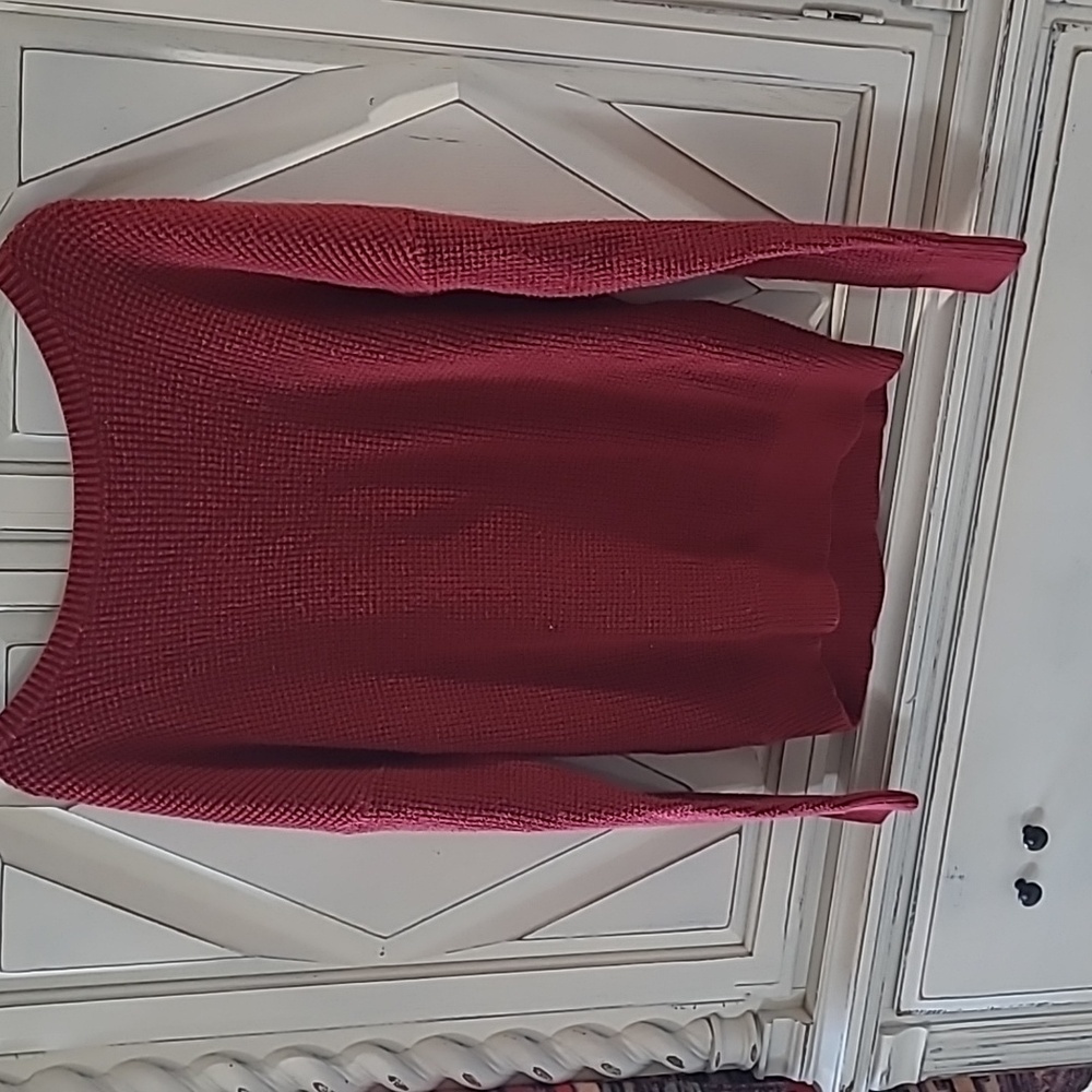 Detailed Back Sweater - Picture 2 of 2